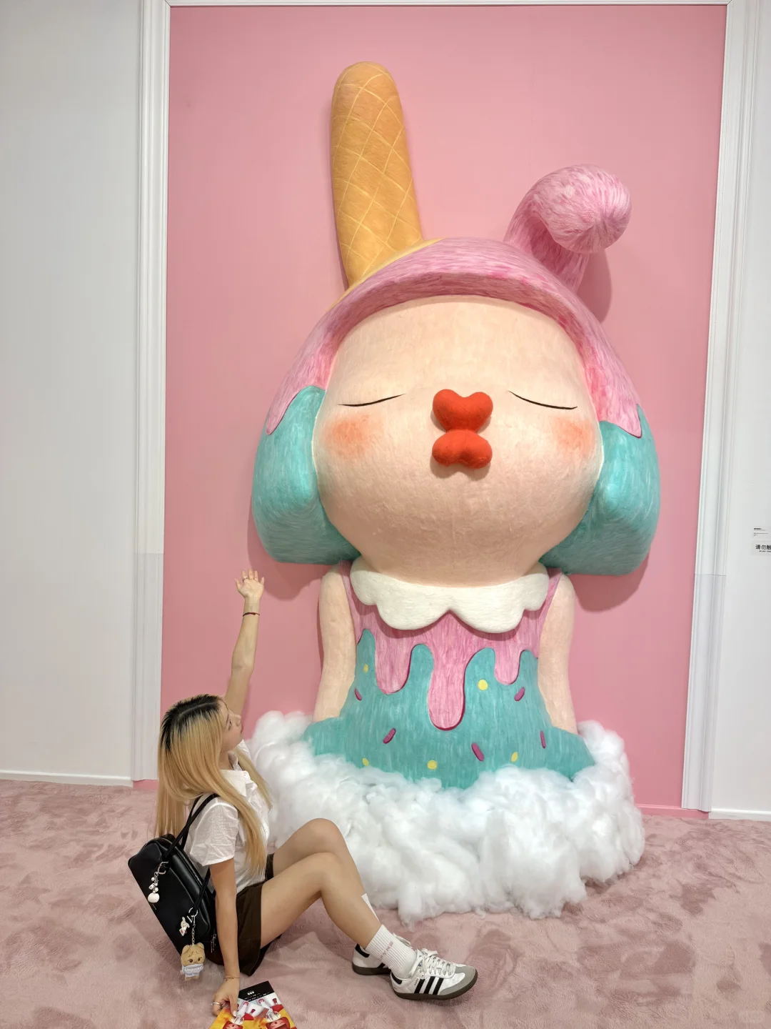 上海近期坠治愈的奈美兔新展…☁️?