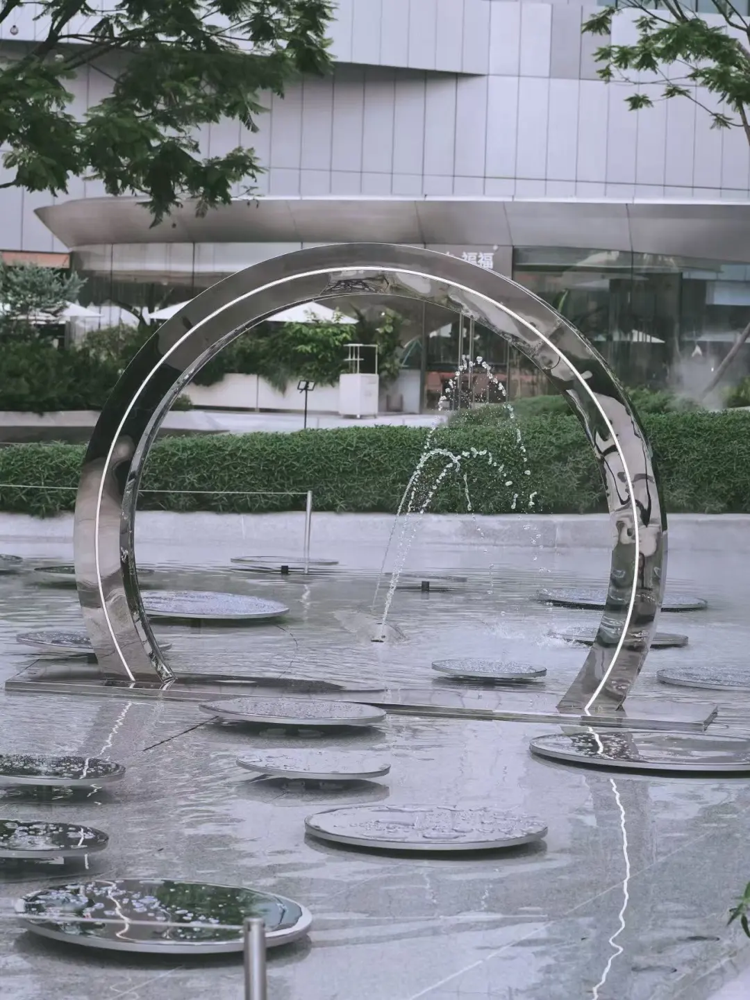 镜中无界，东方灵韵漫游 