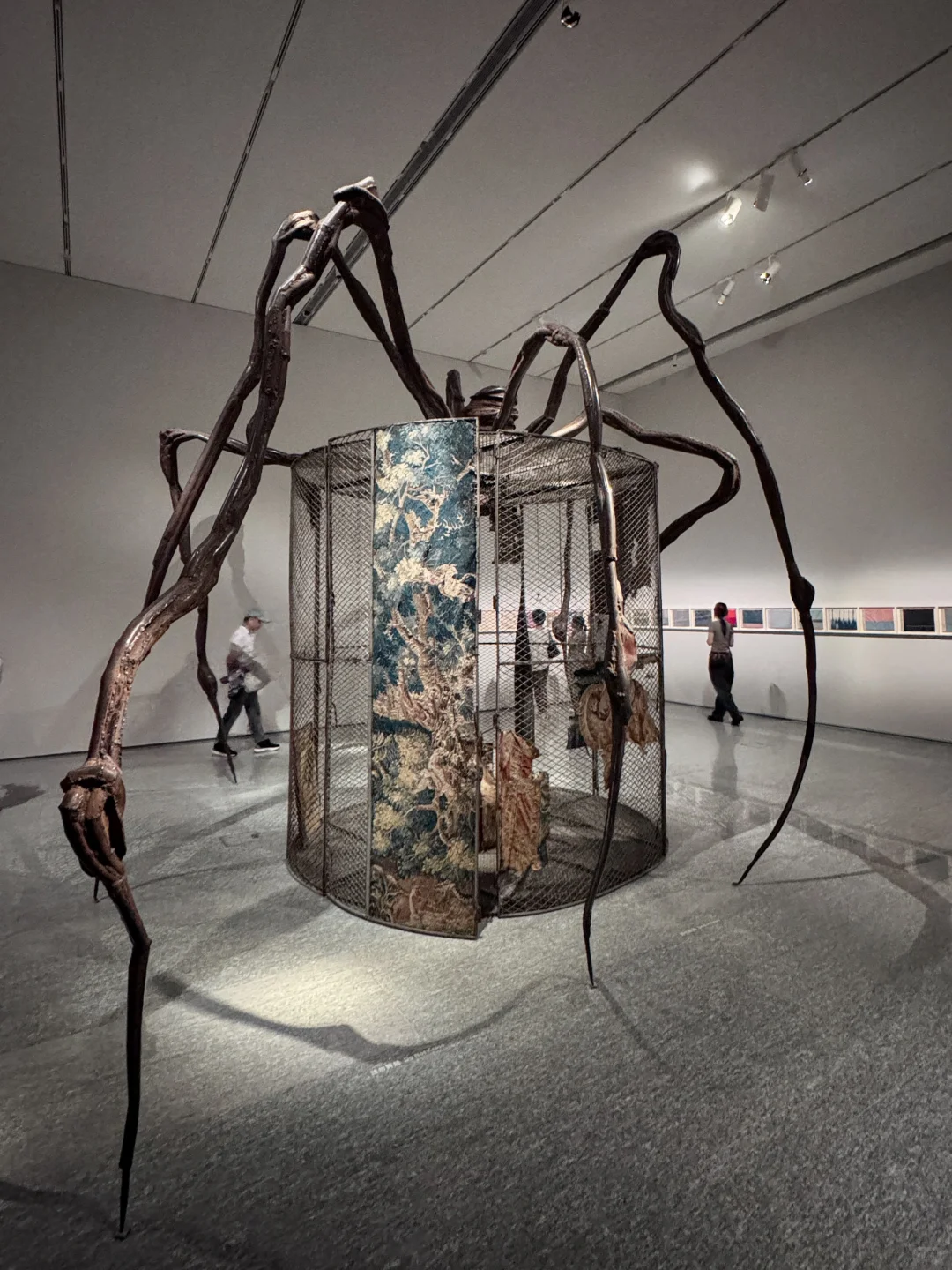 台北｜路易絲・布爾喬亞展?️《剛從地獄回來》