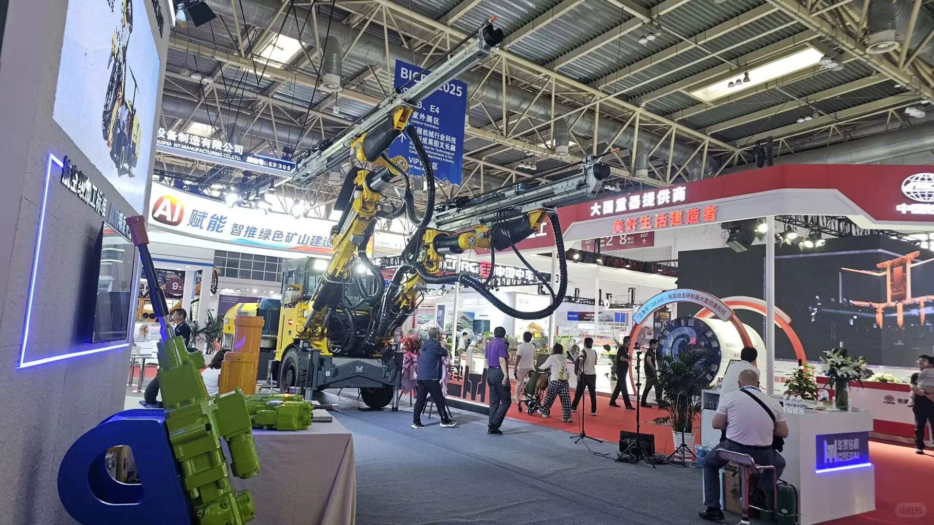 有空吗？来看大挖机