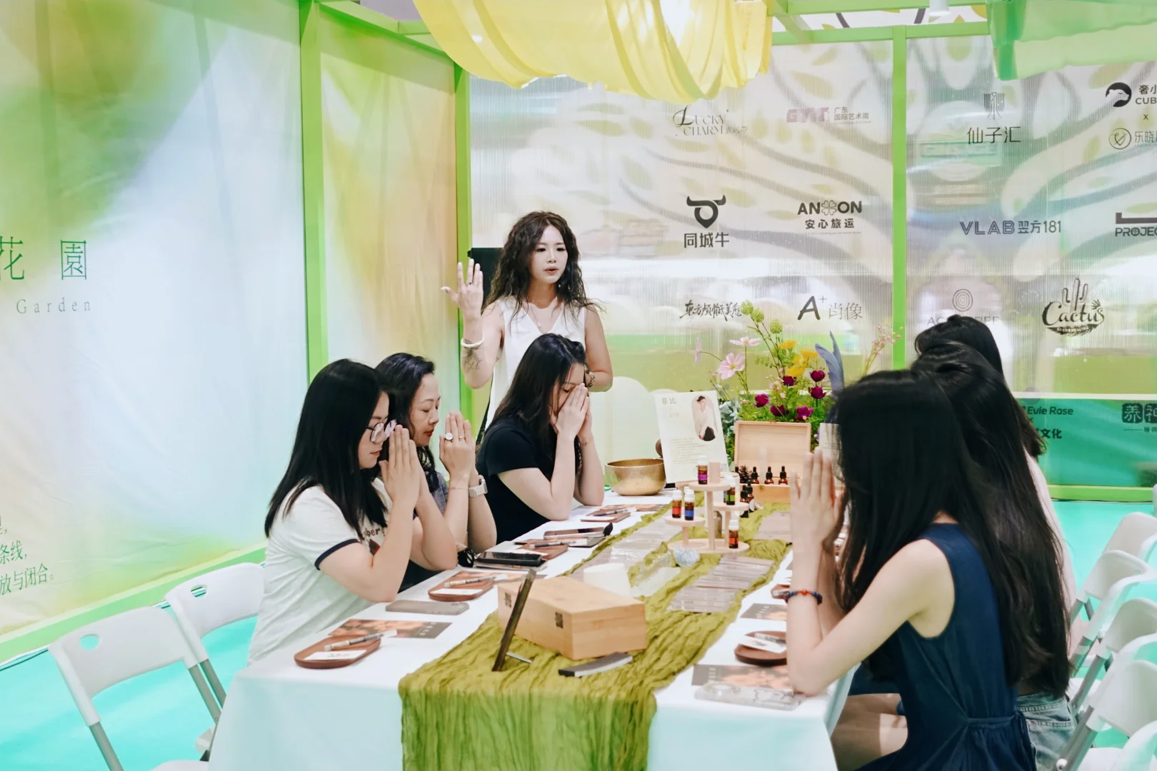 那天，我們在廣州療癒展裡種下一座治癒花園