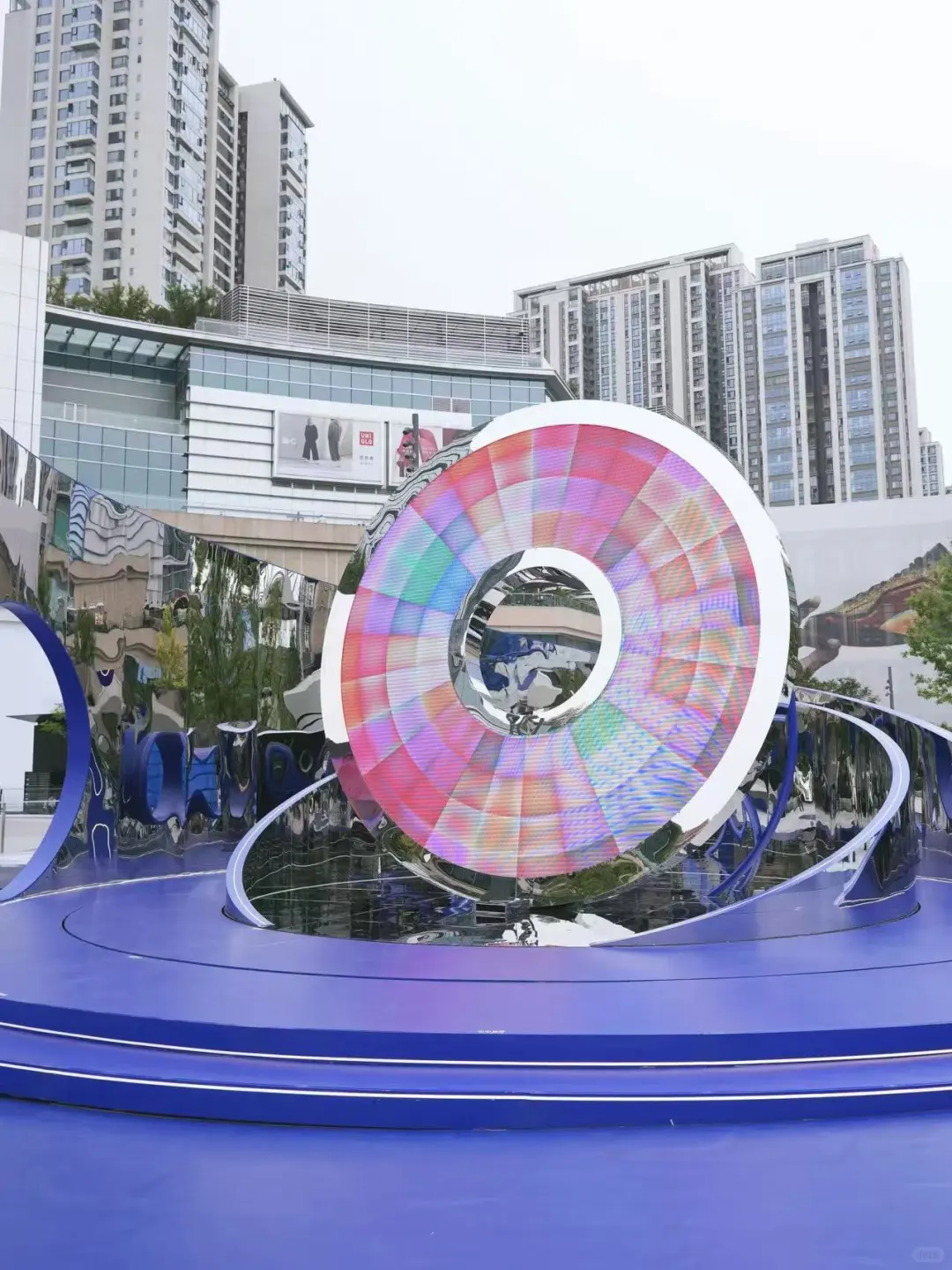 镜中无界，东方灵韵漫游 