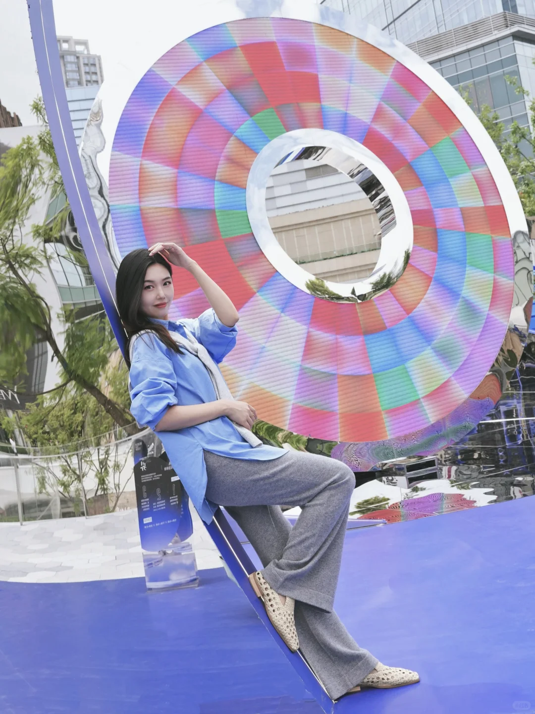 镜中无界，东方灵韵漫游 