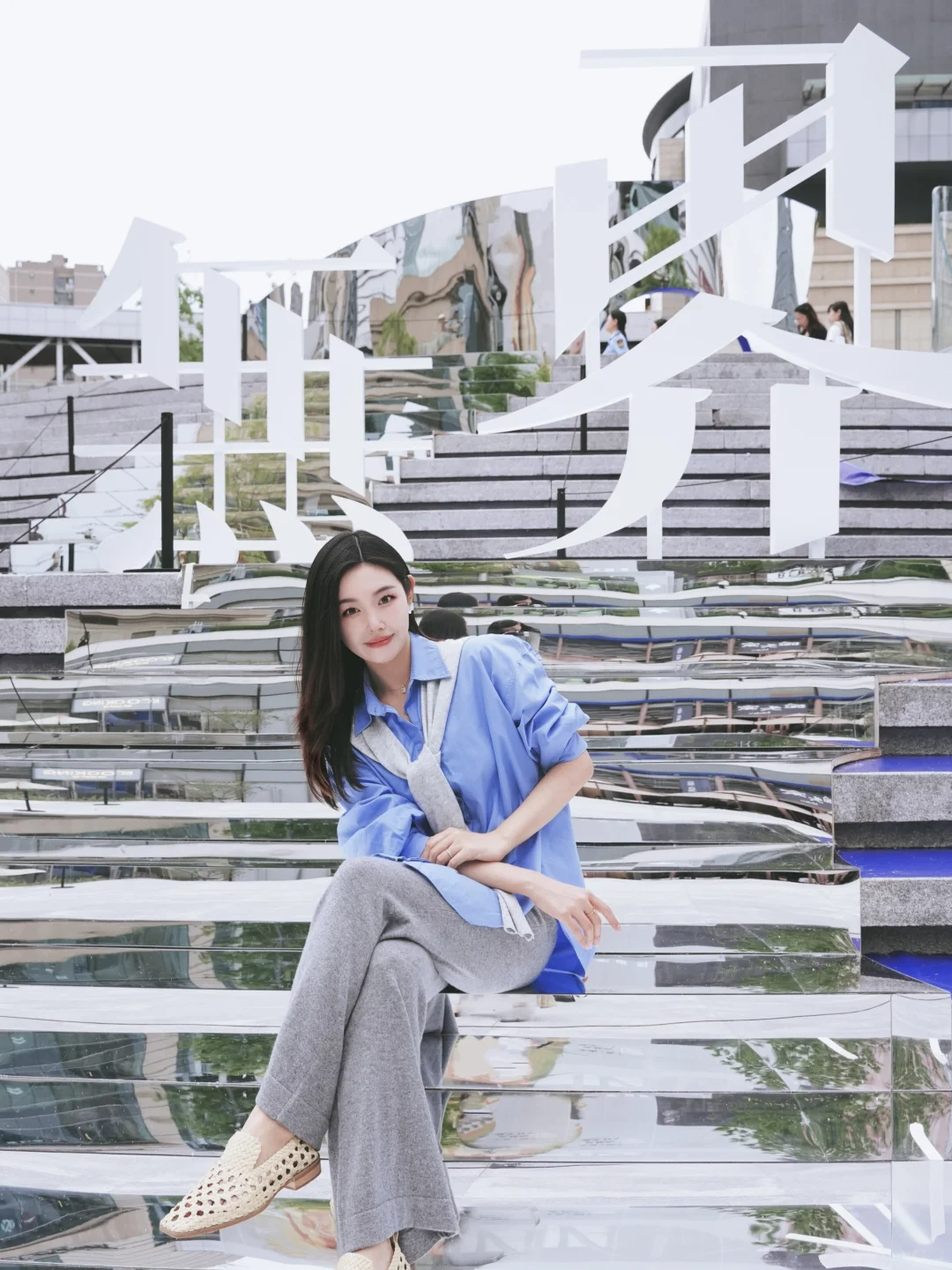 镜中无界，东方灵韵漫游 