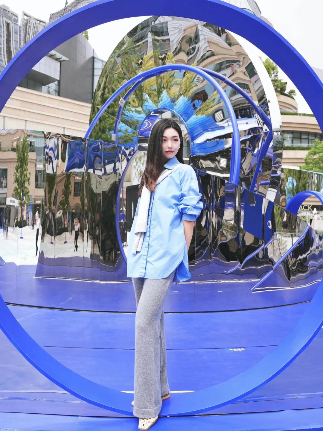 镜中无界，东方灵韵漫游 