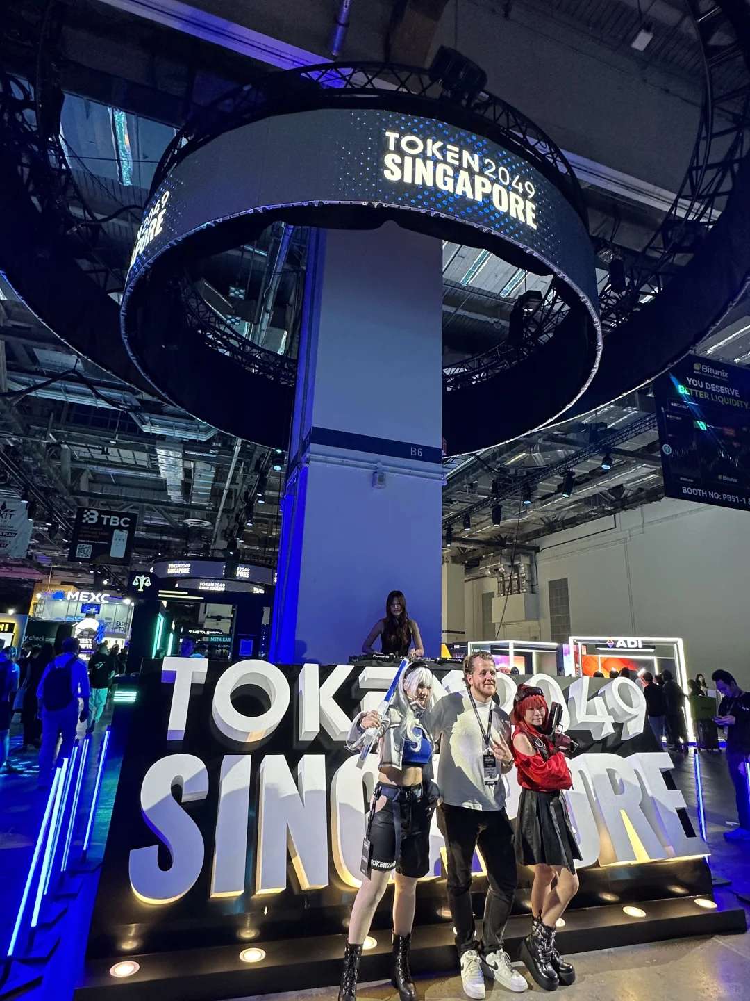 ??AI打工人参加Token2049｜见解分享?