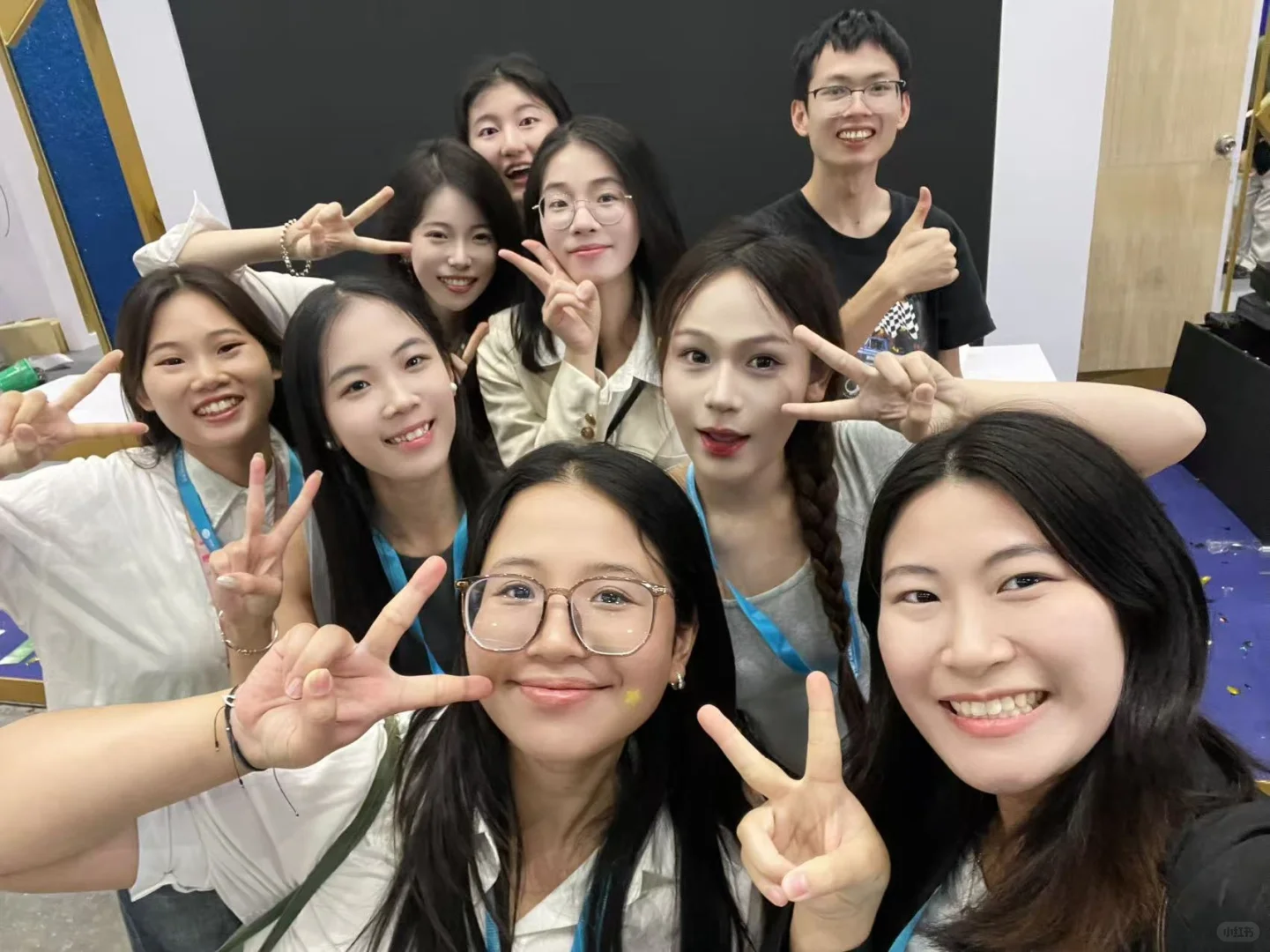 00后女生勇创广交会???