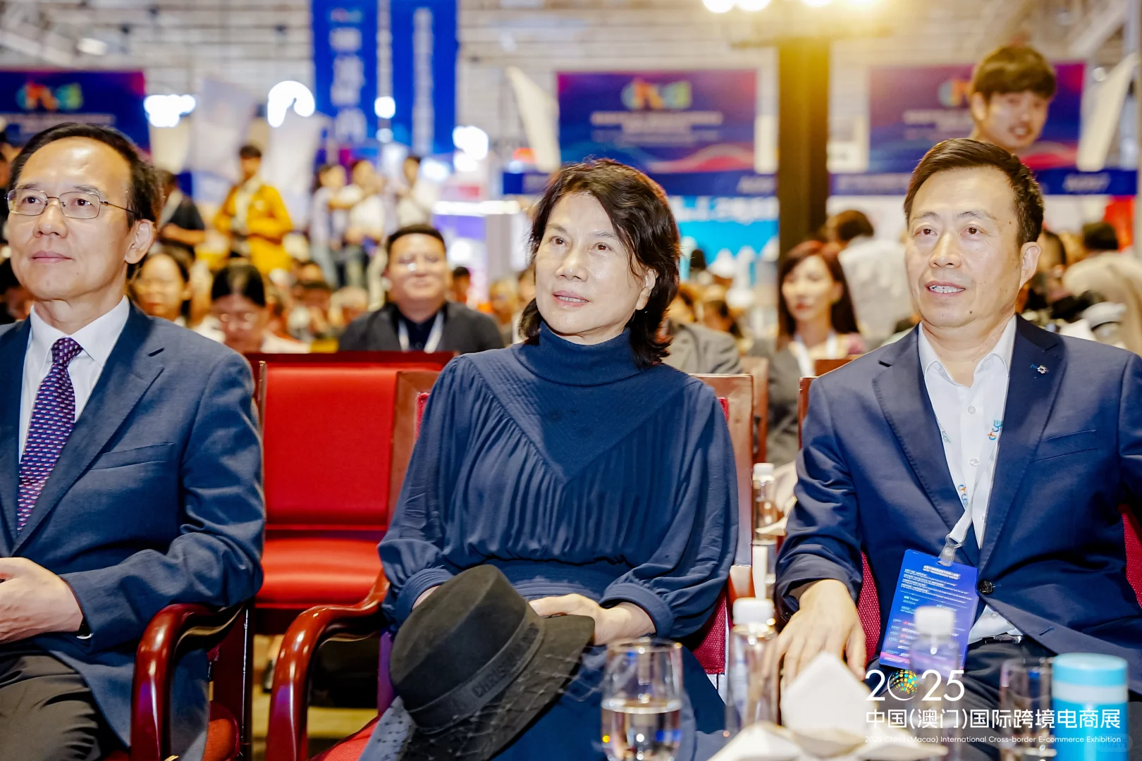 出息了！！我给董明珠和刘局讲出海经验