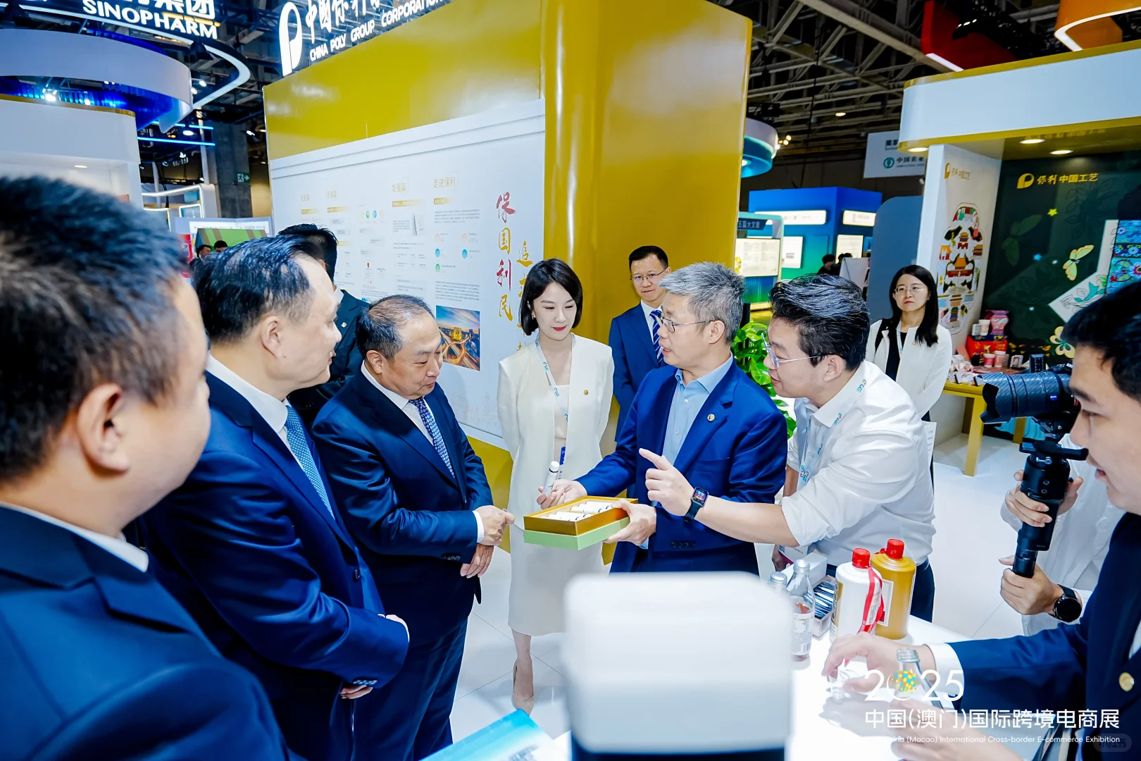 出息了！！我给董明珠和刘局讲出海经验