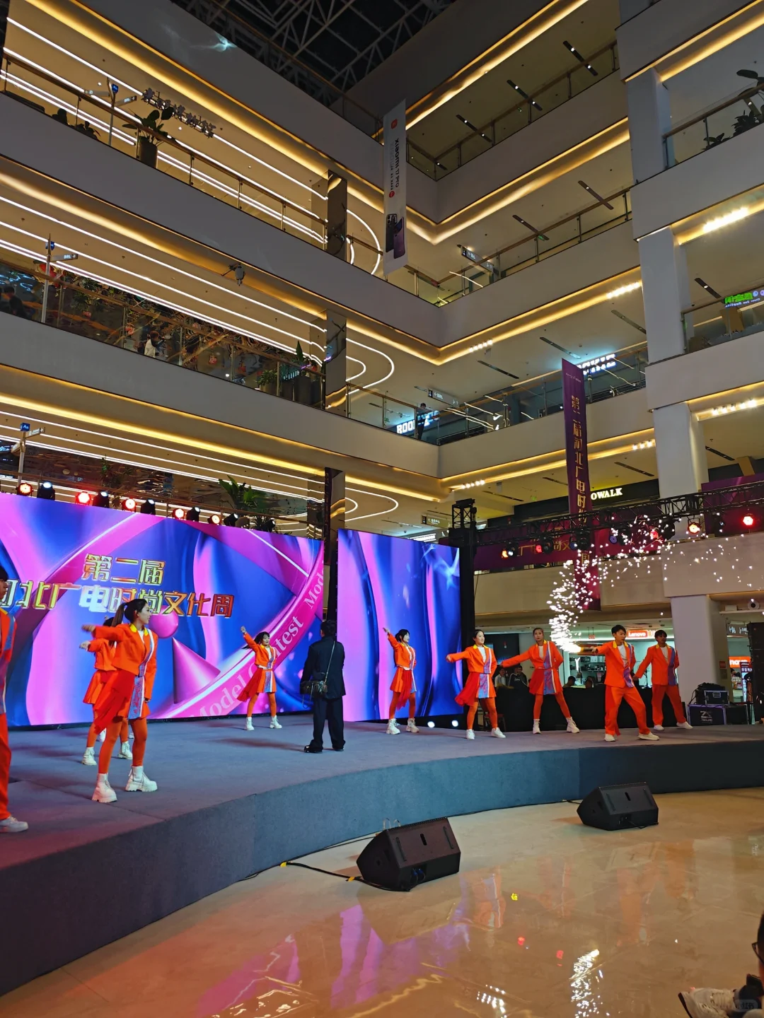 谁能拒绝十一黄金周在家门口的狂欢呢？