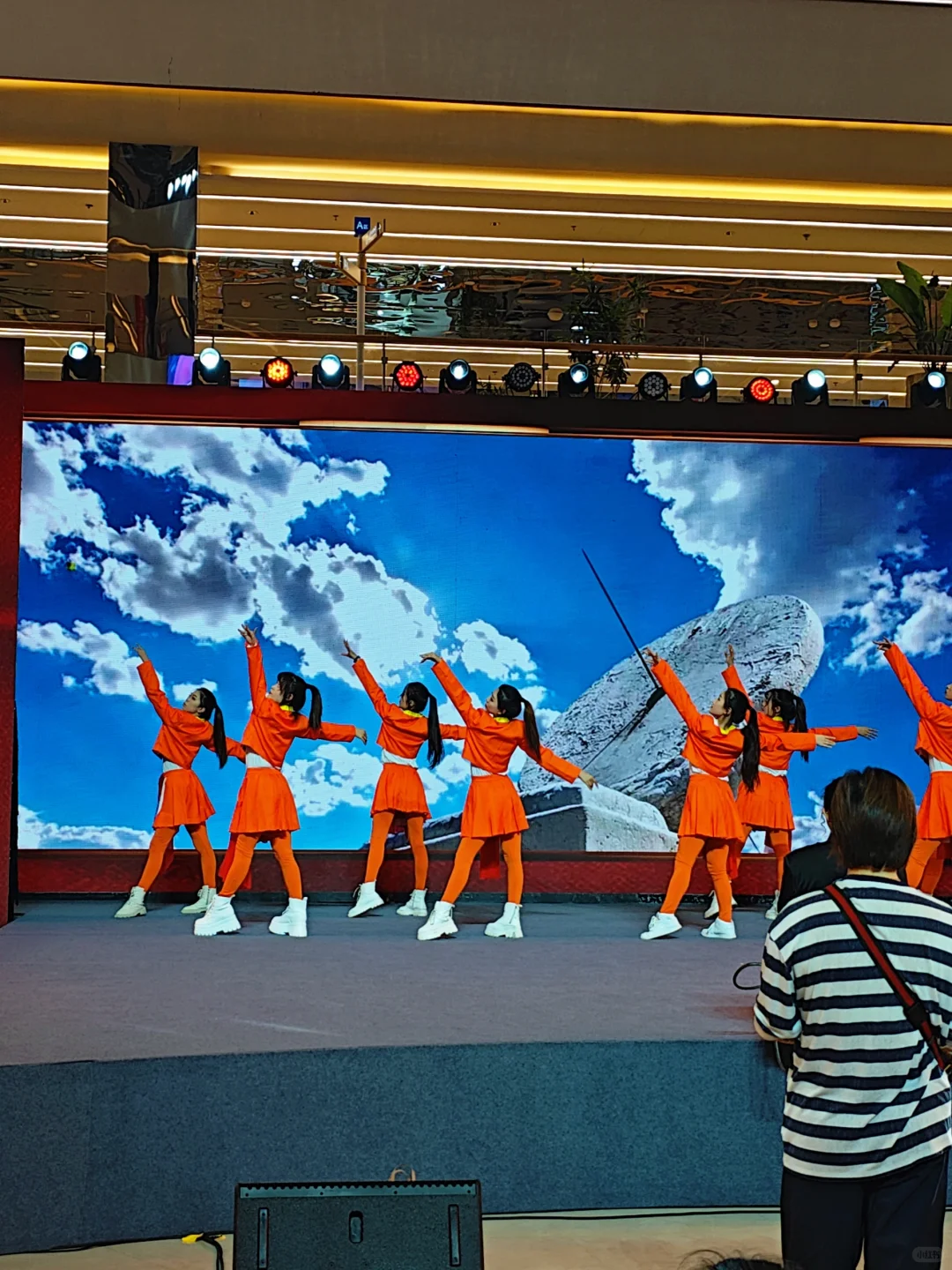 谁能拒绝十一黄金周在家门口的狂欢呢？