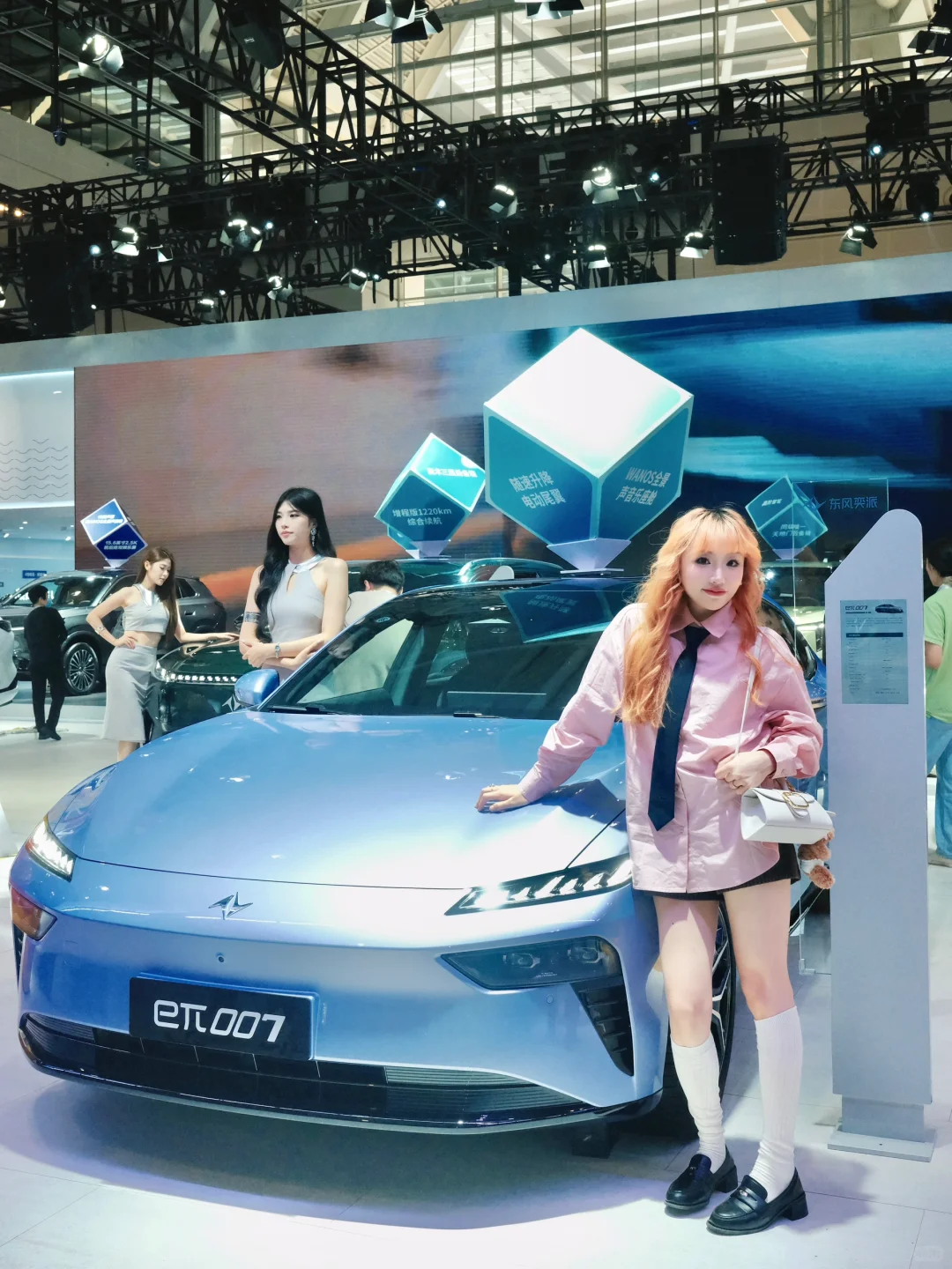 笑不活了！我在车展上拍到“天津之眼”了！