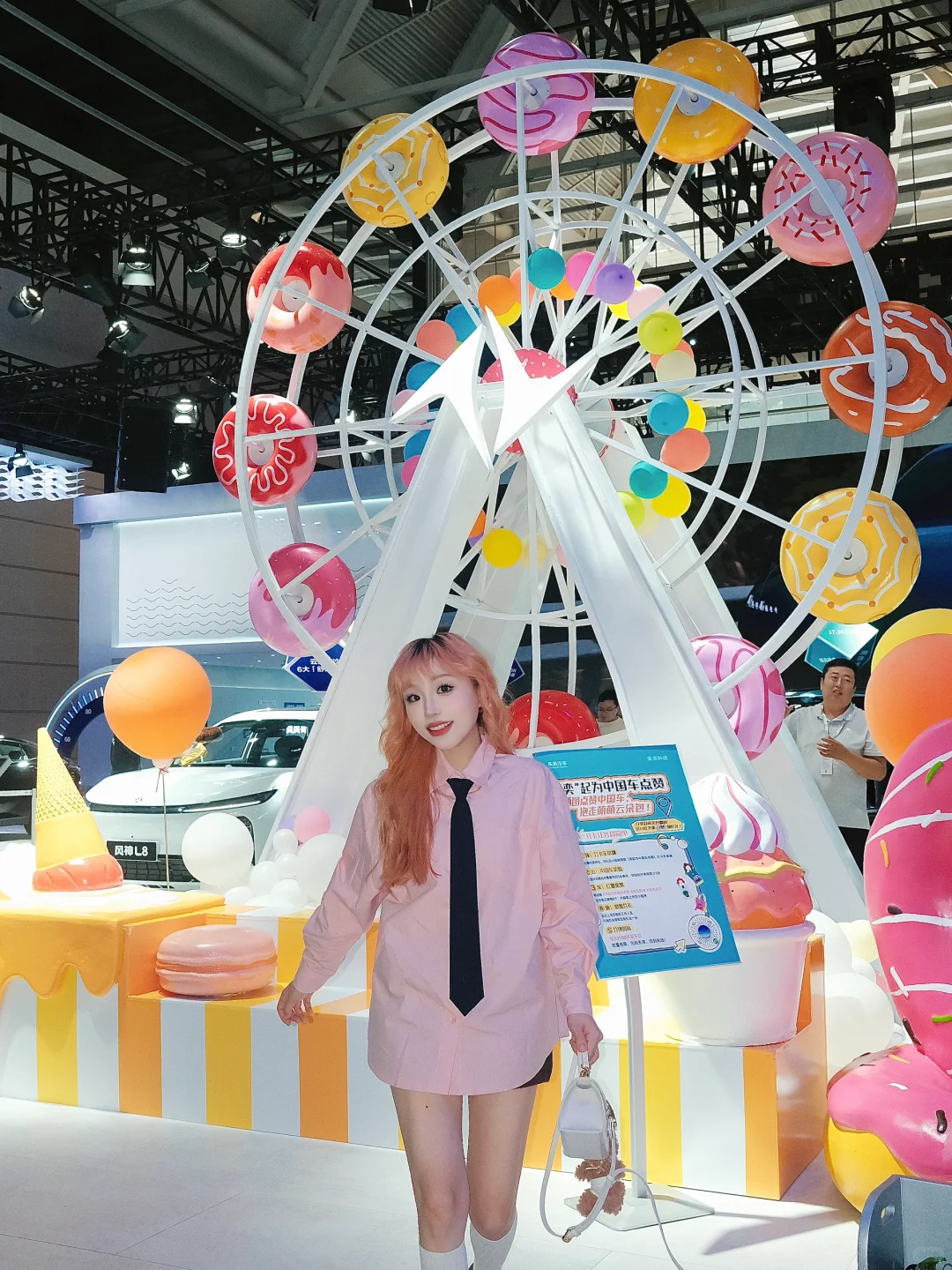笑不活了！我在车展上拍到“天津之眼”了！