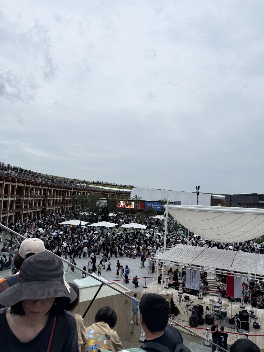 我以为大阪世博会没人了，结果。。。。