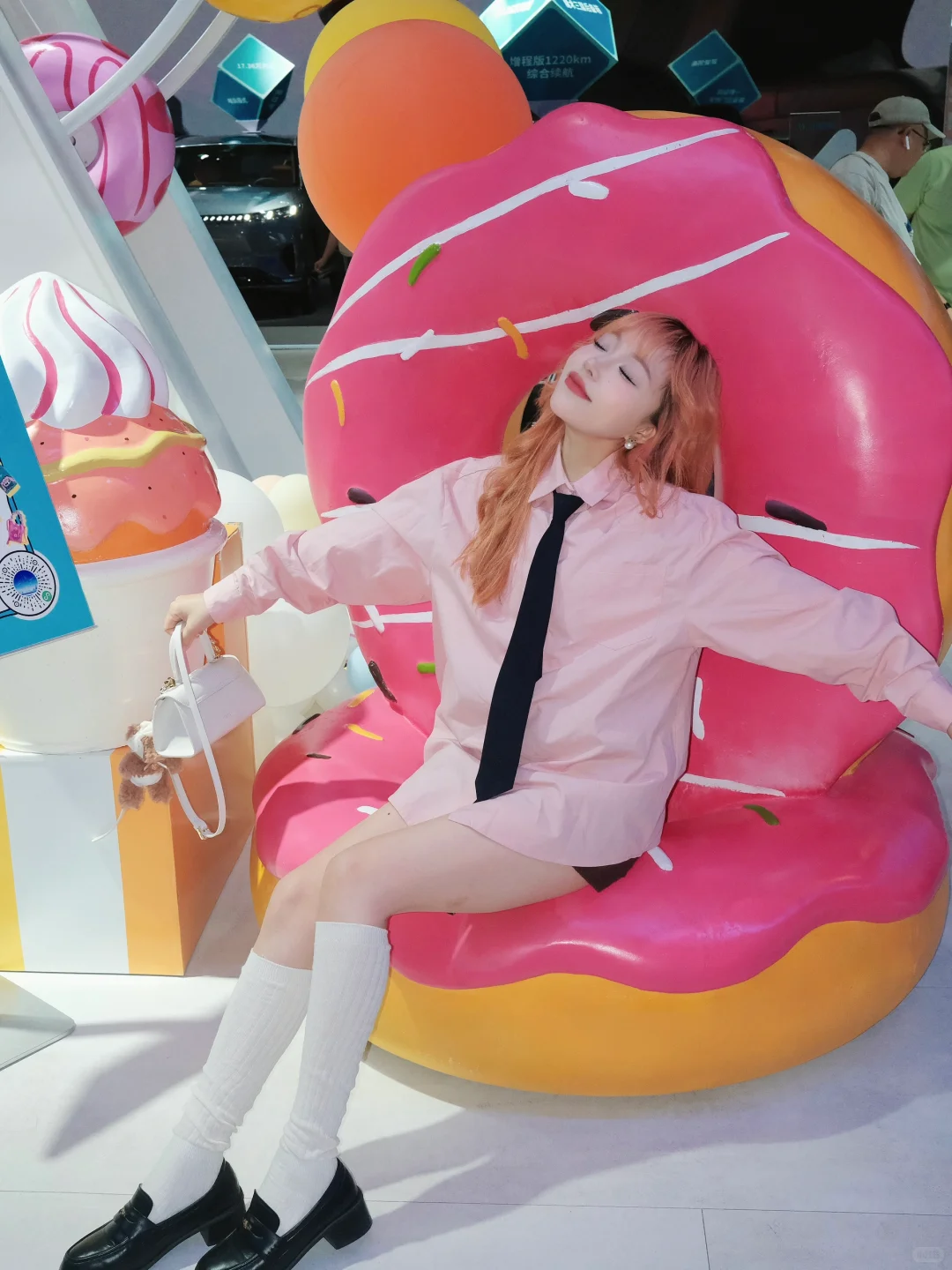 笑不活了！我在车展上拍到“天津之眼”了！