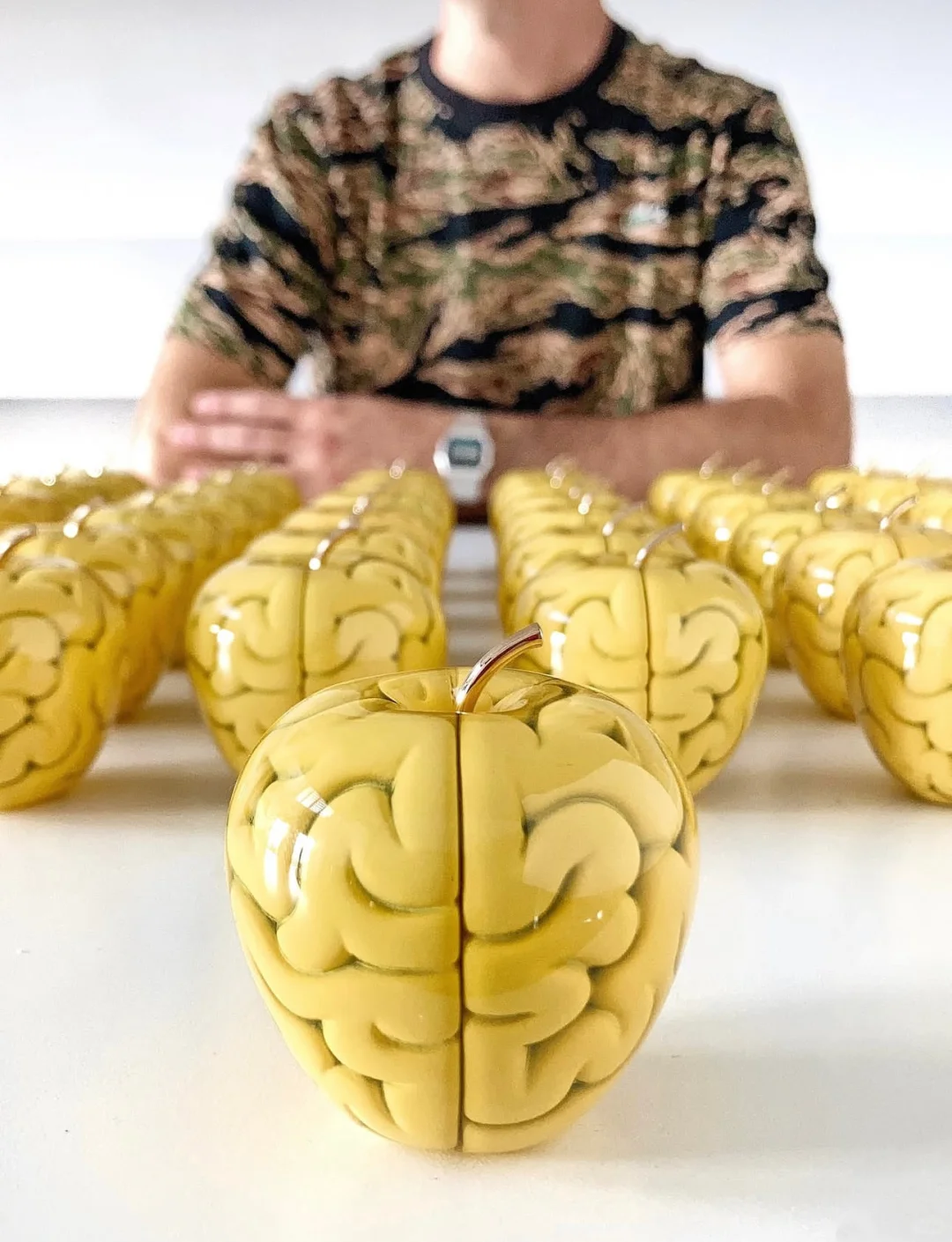 《神经与符号：Emilio 的艺术世界》