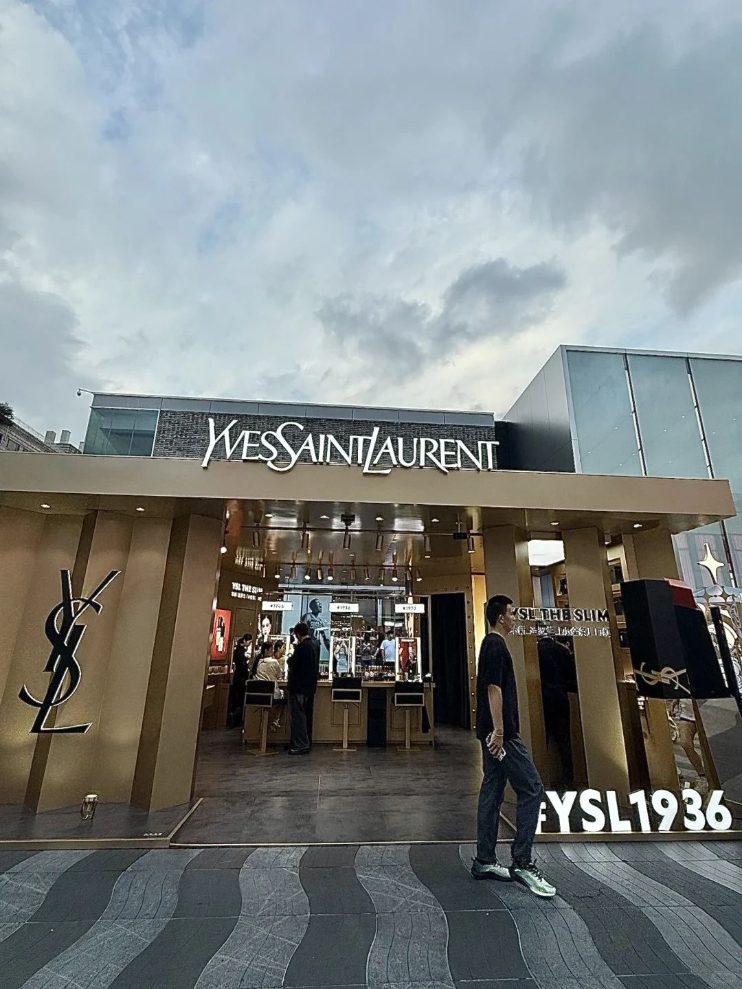 杭州漂亮姐妹集合?湖滨国际美妆节5.0来啦！