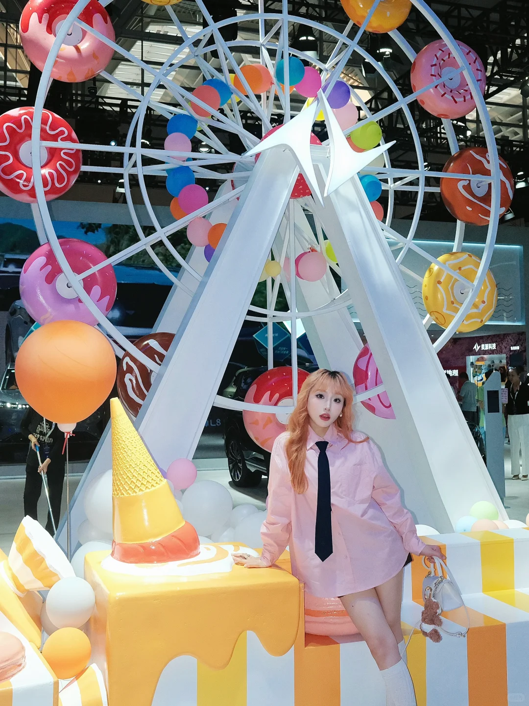 笑不活了！我在车展上拍到“天津之眼”了！