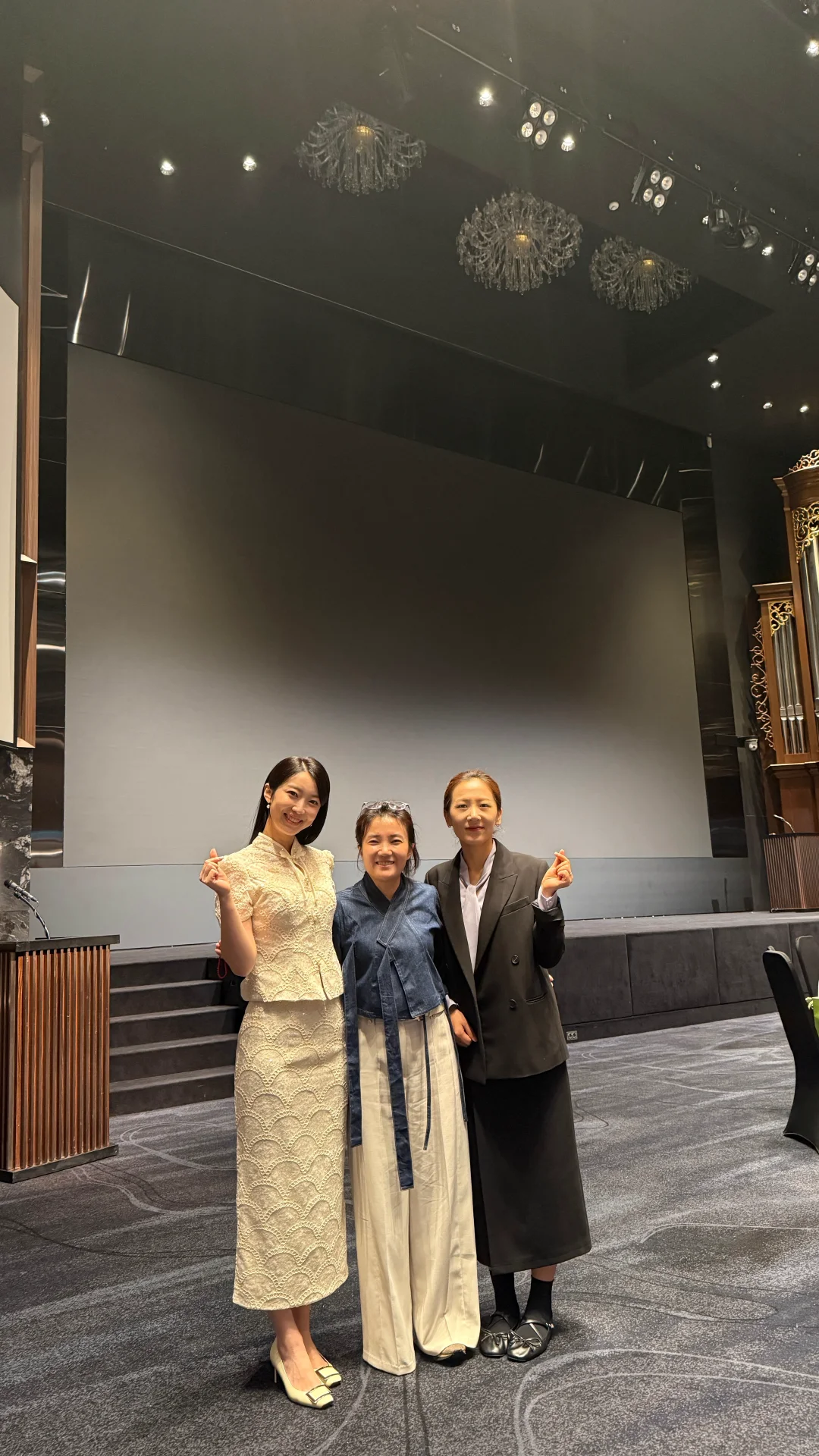 和云南在??的第二次缘分 中韩主持