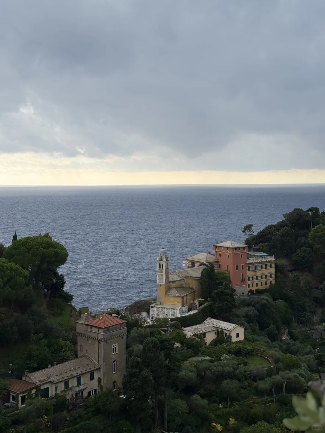 L'Elisir d'Amore 十月, 爱的灵药