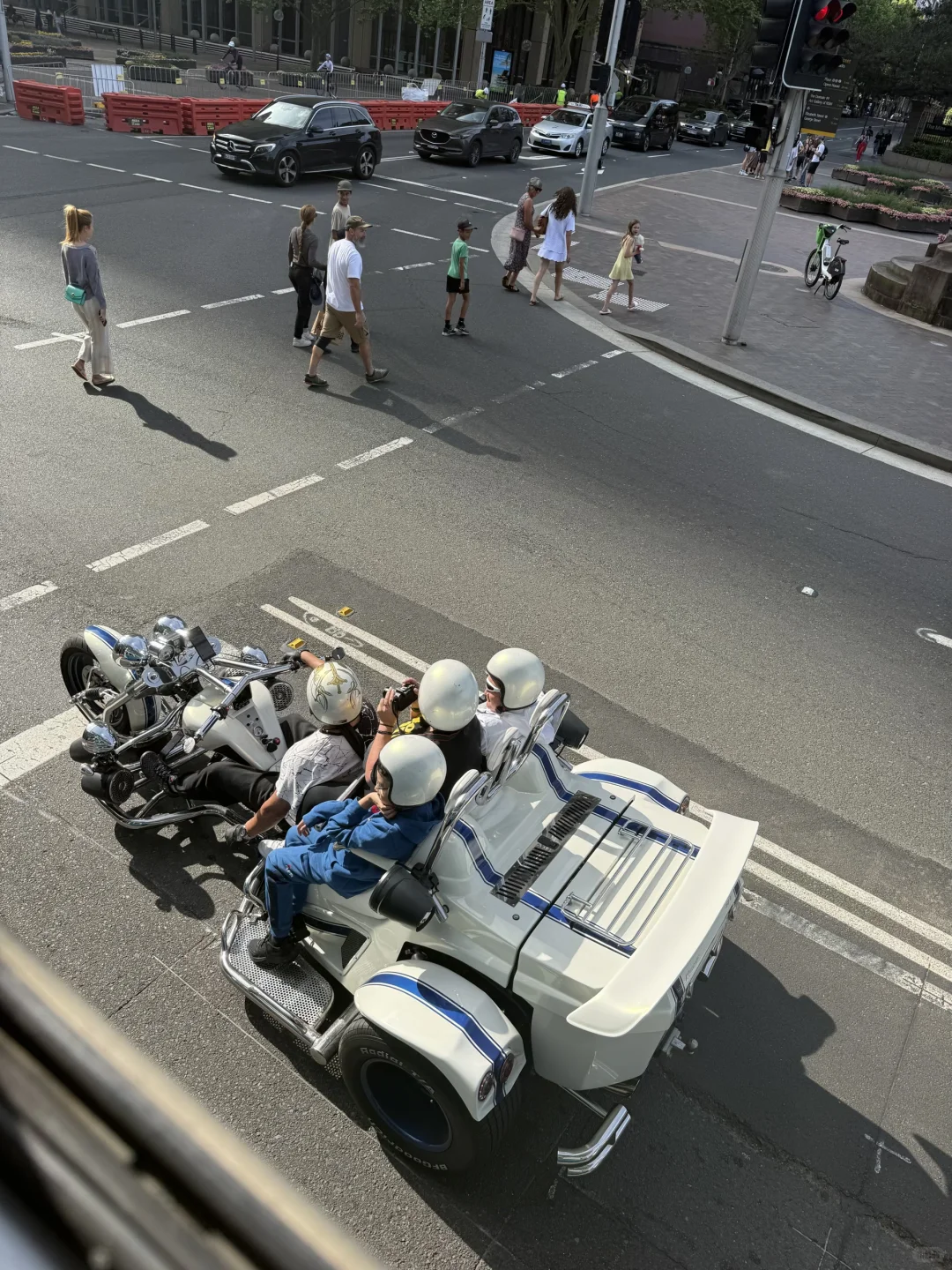 仅限三天‼️免费乘坐双层复古巴士环游city