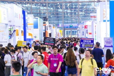 果然还是得去现场看展会啊?