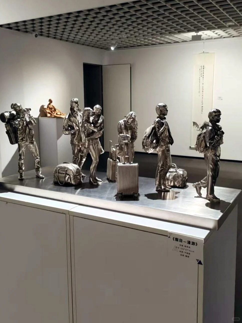 广州人速来！被一堆神仙雕塑包围了！