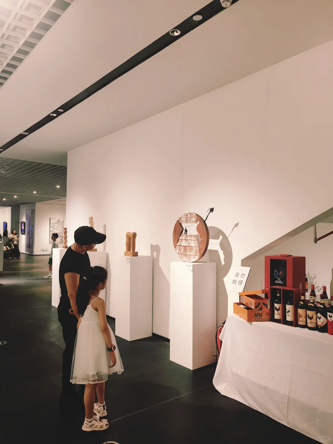 广州人速来！被一堆神仙雕塑包围了！