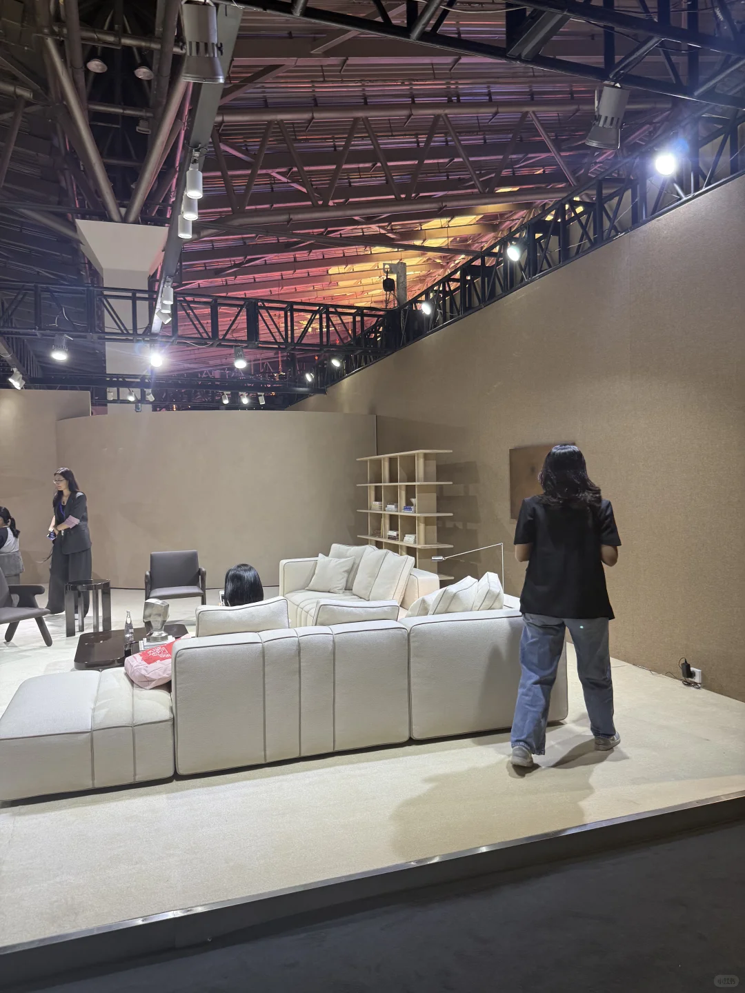 跟着老板冲摩登上海设计周！