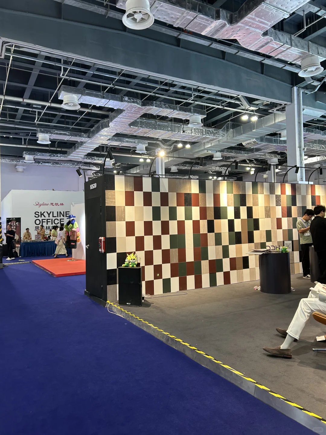 今天不上班，今天上海看展