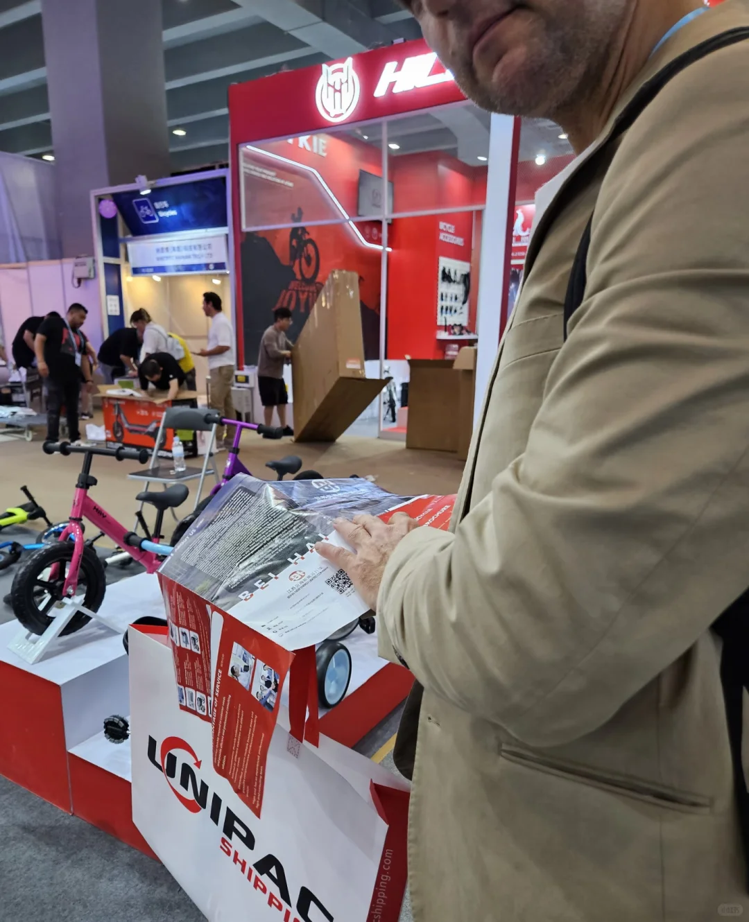 138届秋交会英语派发传单、地推