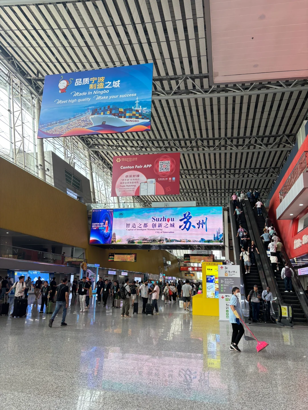 广交会三期走访感受： 客商还是挺多的