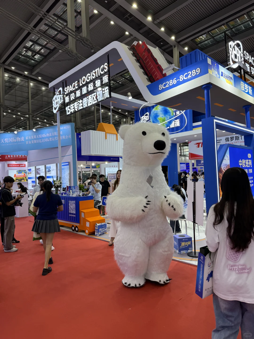 现在的物流展会太会整活了 hhhhhh