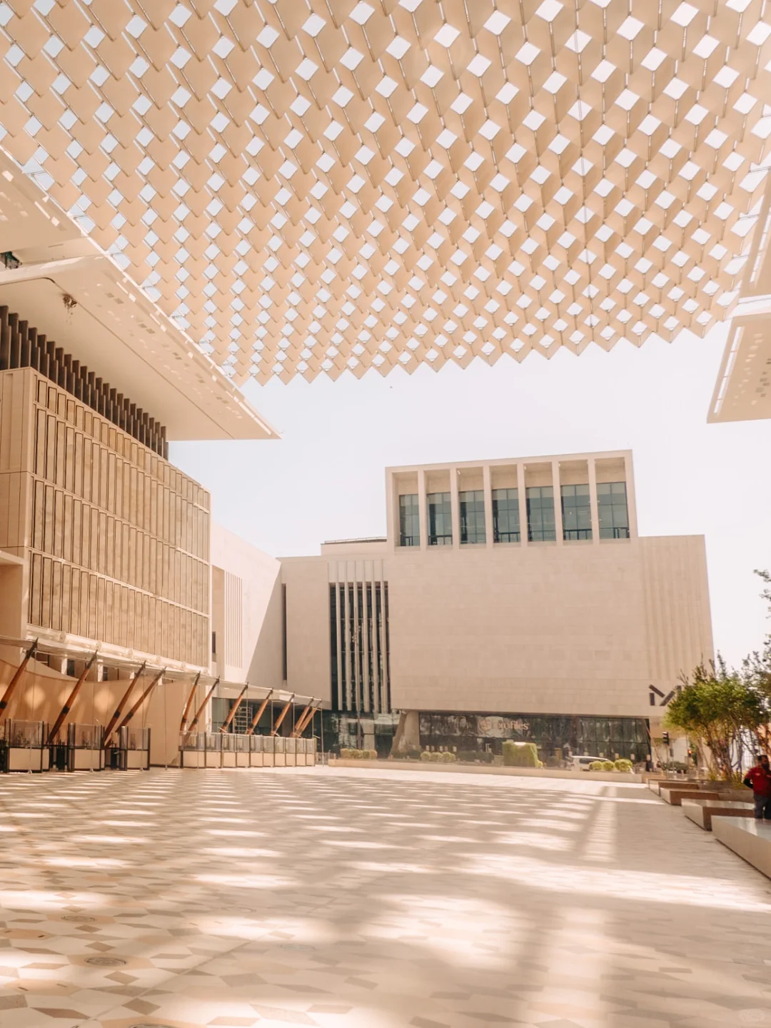 巴塞尔艺术展公布首届卡塔尔展会参展艺廊