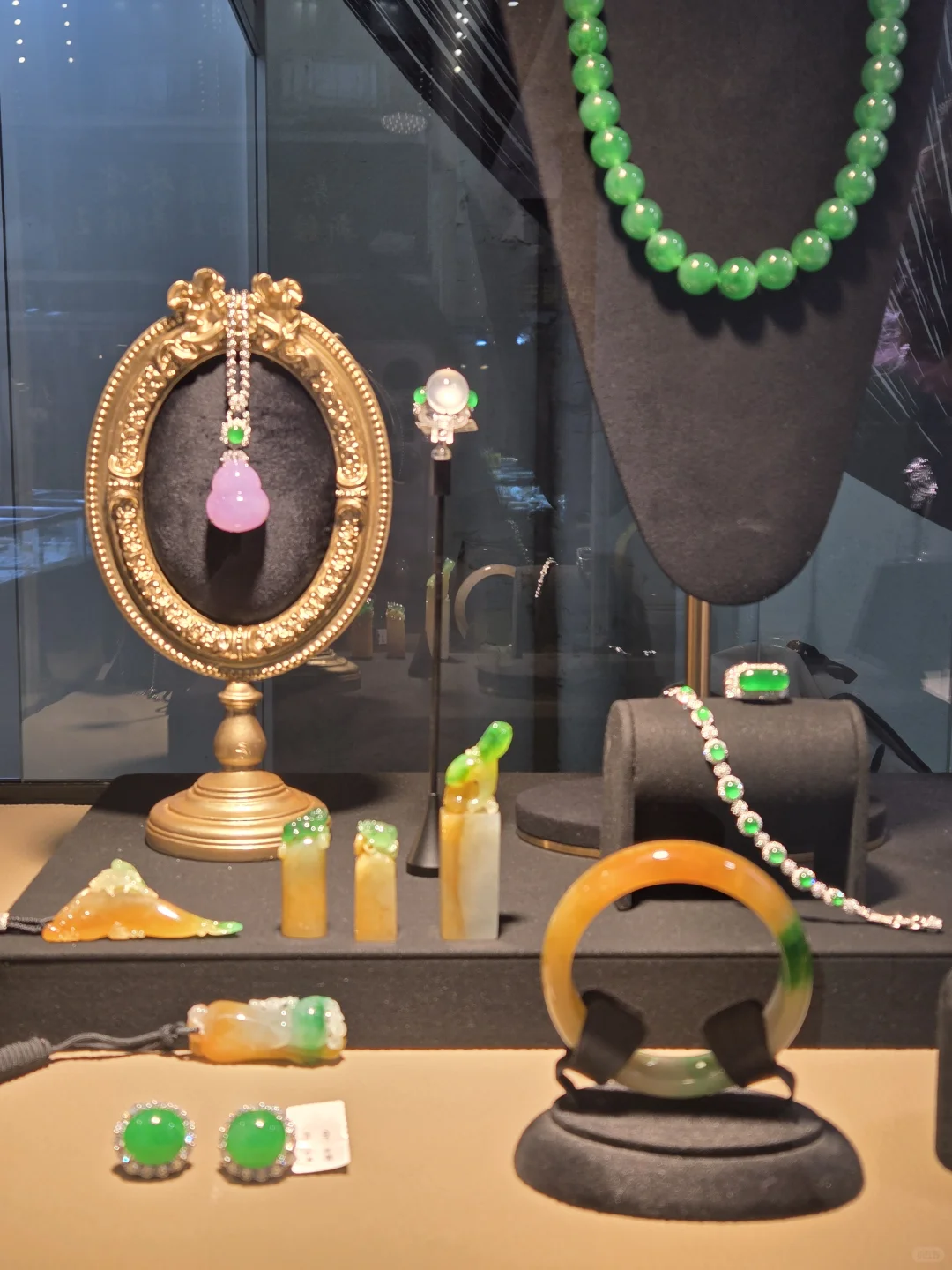 又到了珠宝展扎堆的季节了