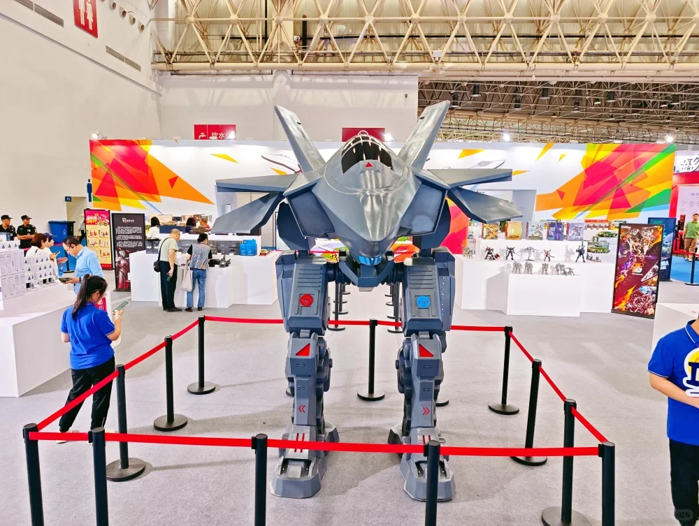 国防军工文博会武汉开幕