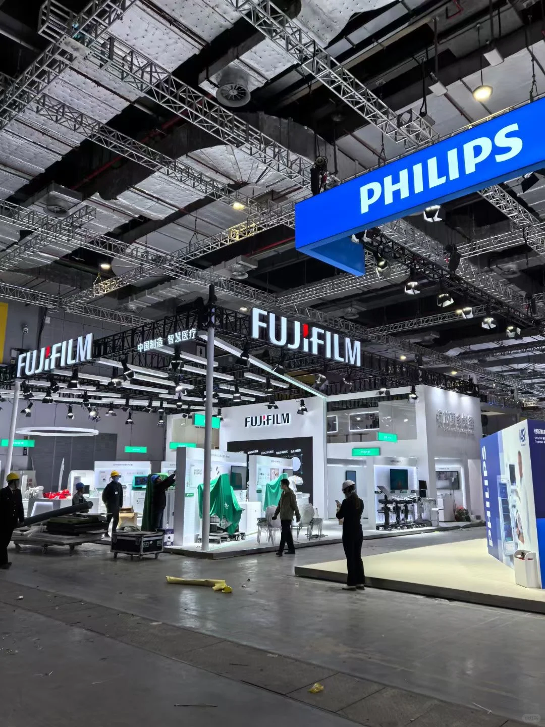 又是一年医博会，风雨飘摇的医疗人挥挥手！