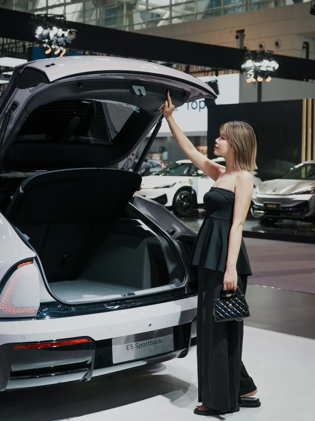 十一逛展实录｜被上汽奥迪狠狠戳中心巴