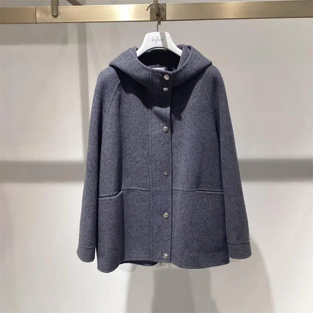 来瞅瞅?伊芙丽出了一款100%绵羊毛大衣