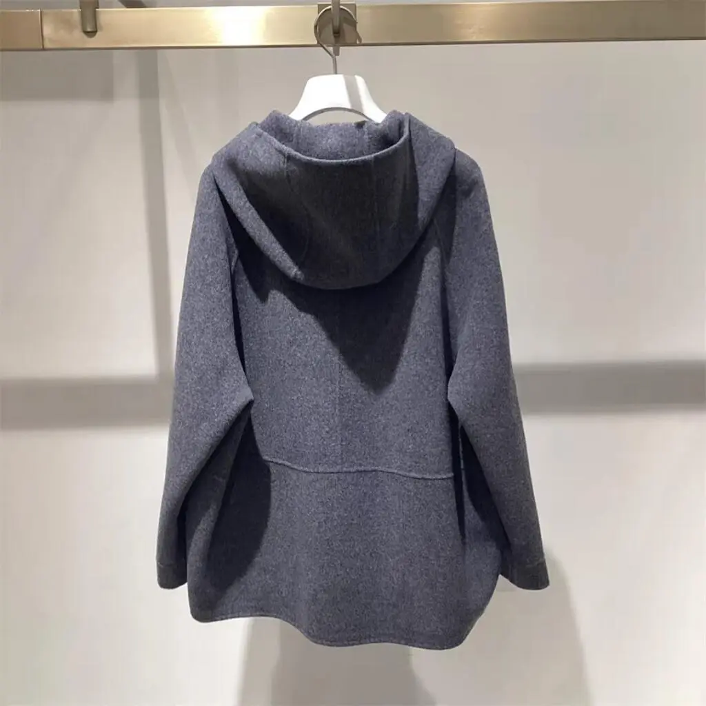 来瞅瞅?伊芙丽出了一款100%绵羊毛大衣