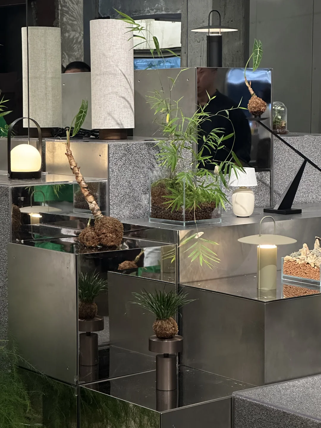 展览｜时装周不能错过的艺术家具盛会?️