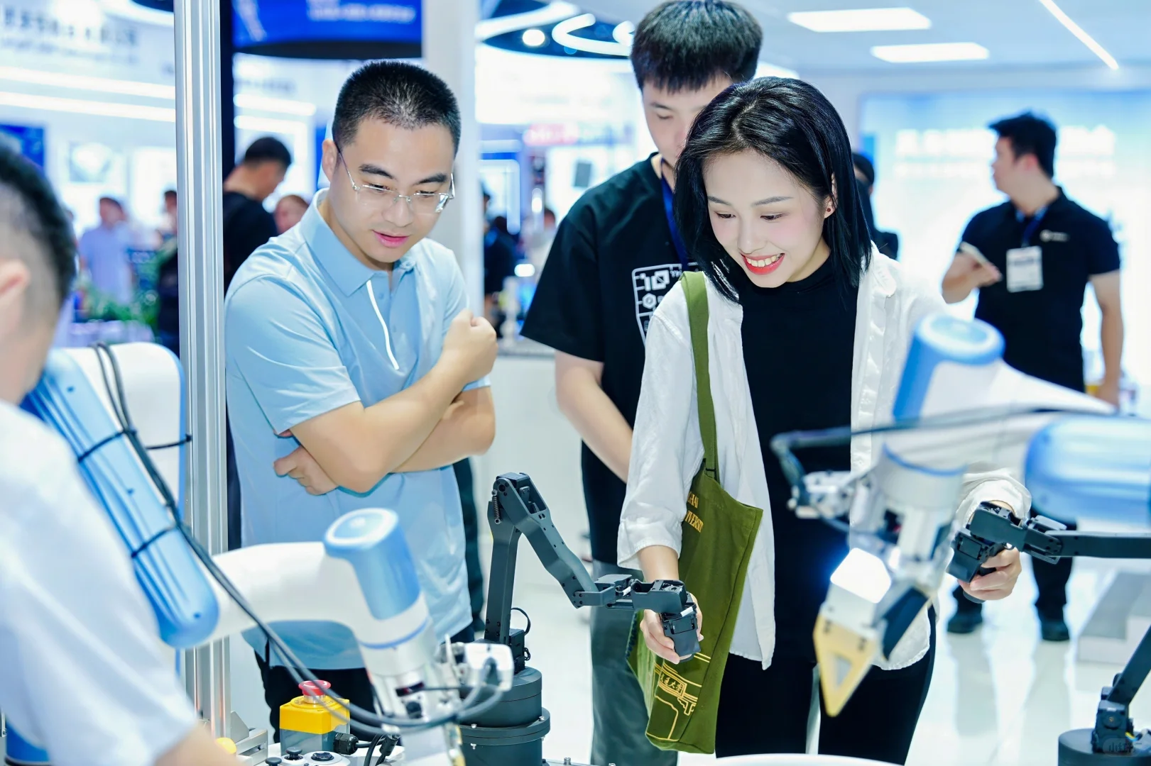 工博会来咯！两天高强度拍摄终于结束了！