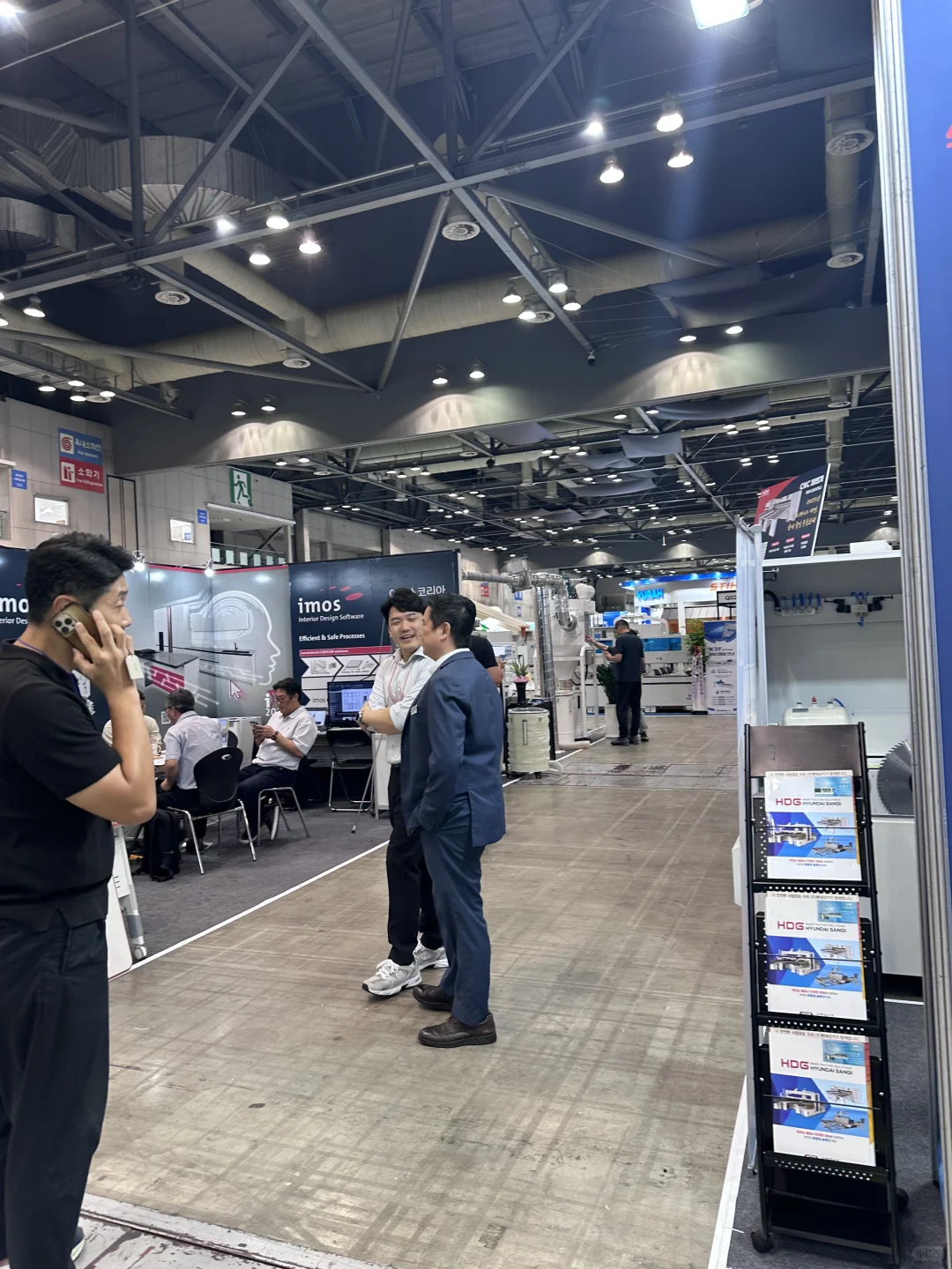 ??韩国家具器械展会翻译日常