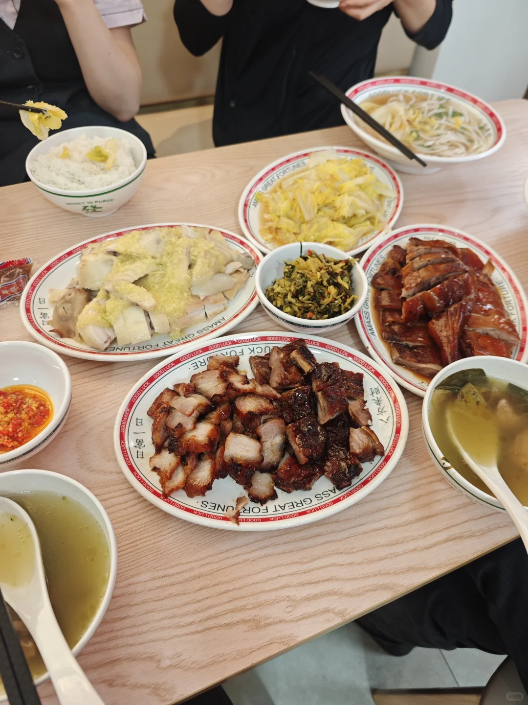 出去吃饭都用团购，如何避免尴尬