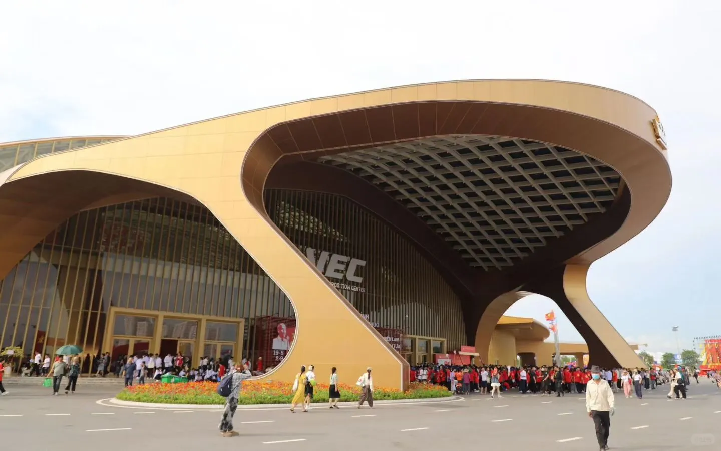 东南亚最大最新展馆怎么是一只金龟！？