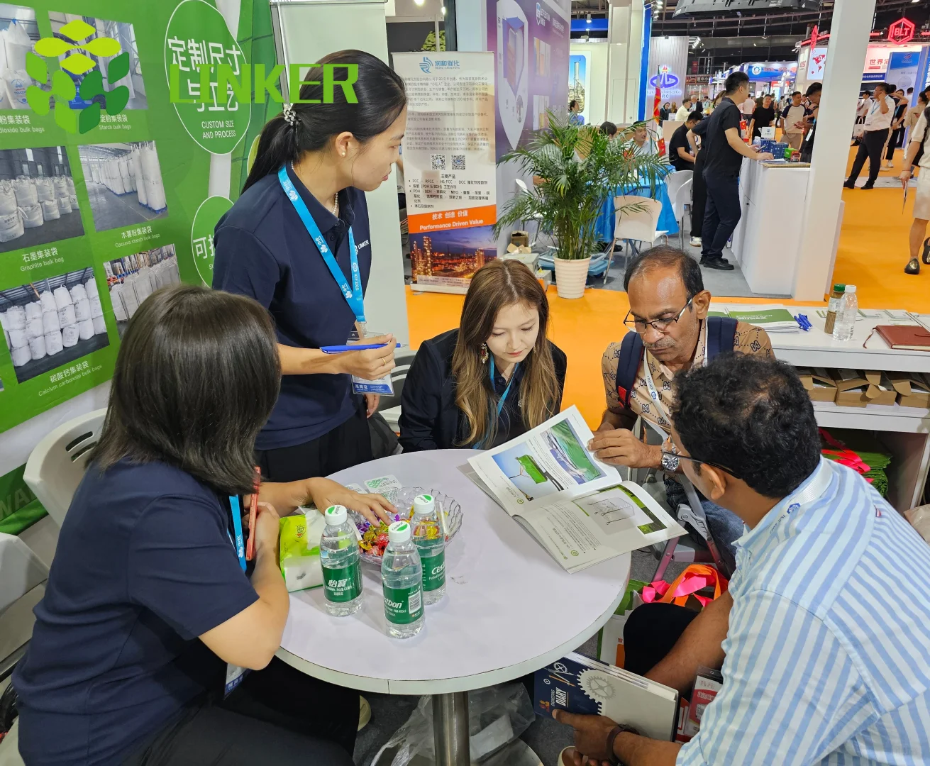 工业之美 璀璨而有力量 全球化工展