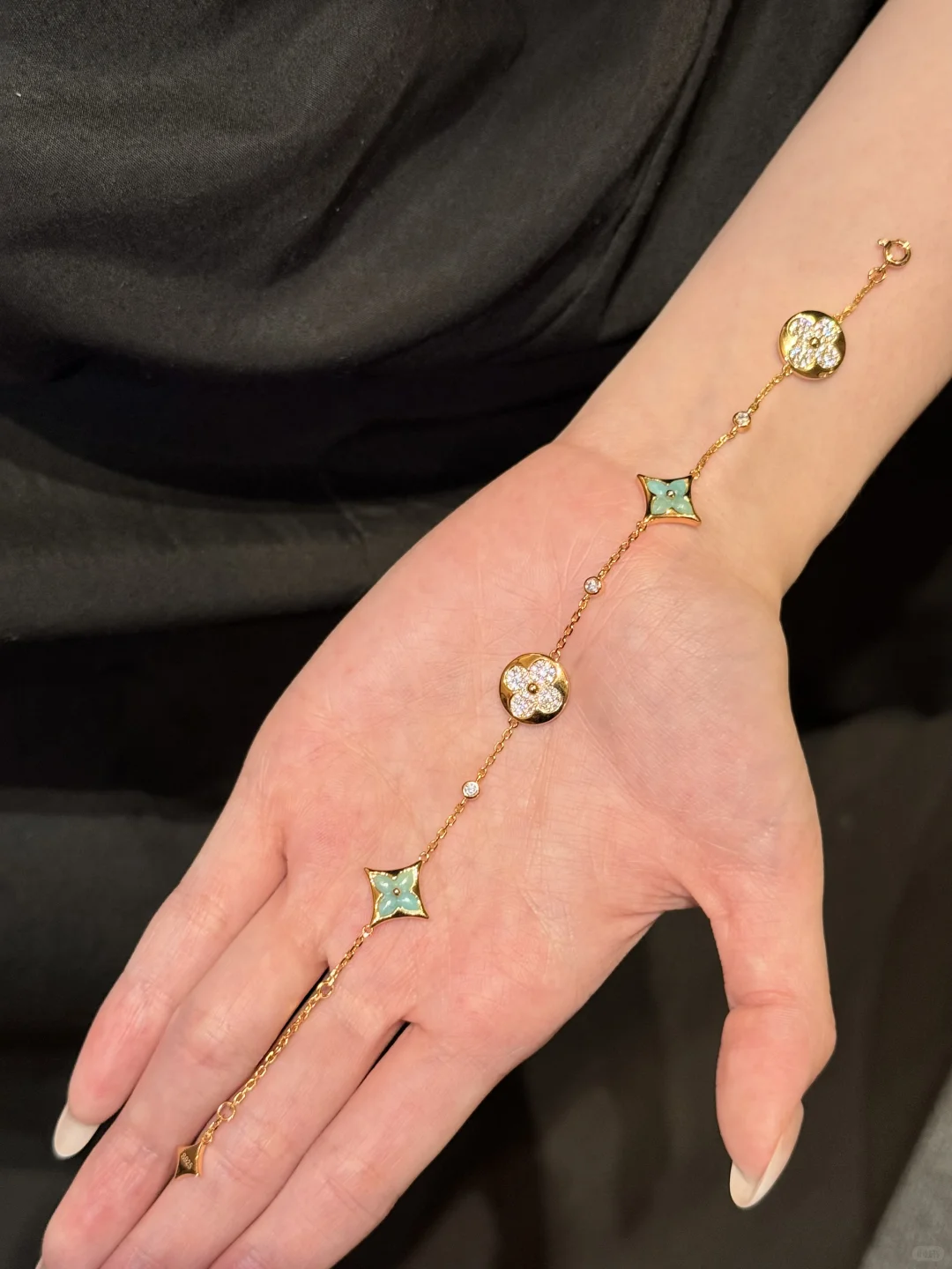 Blossom天河石 这一抹蓝如此迷人?