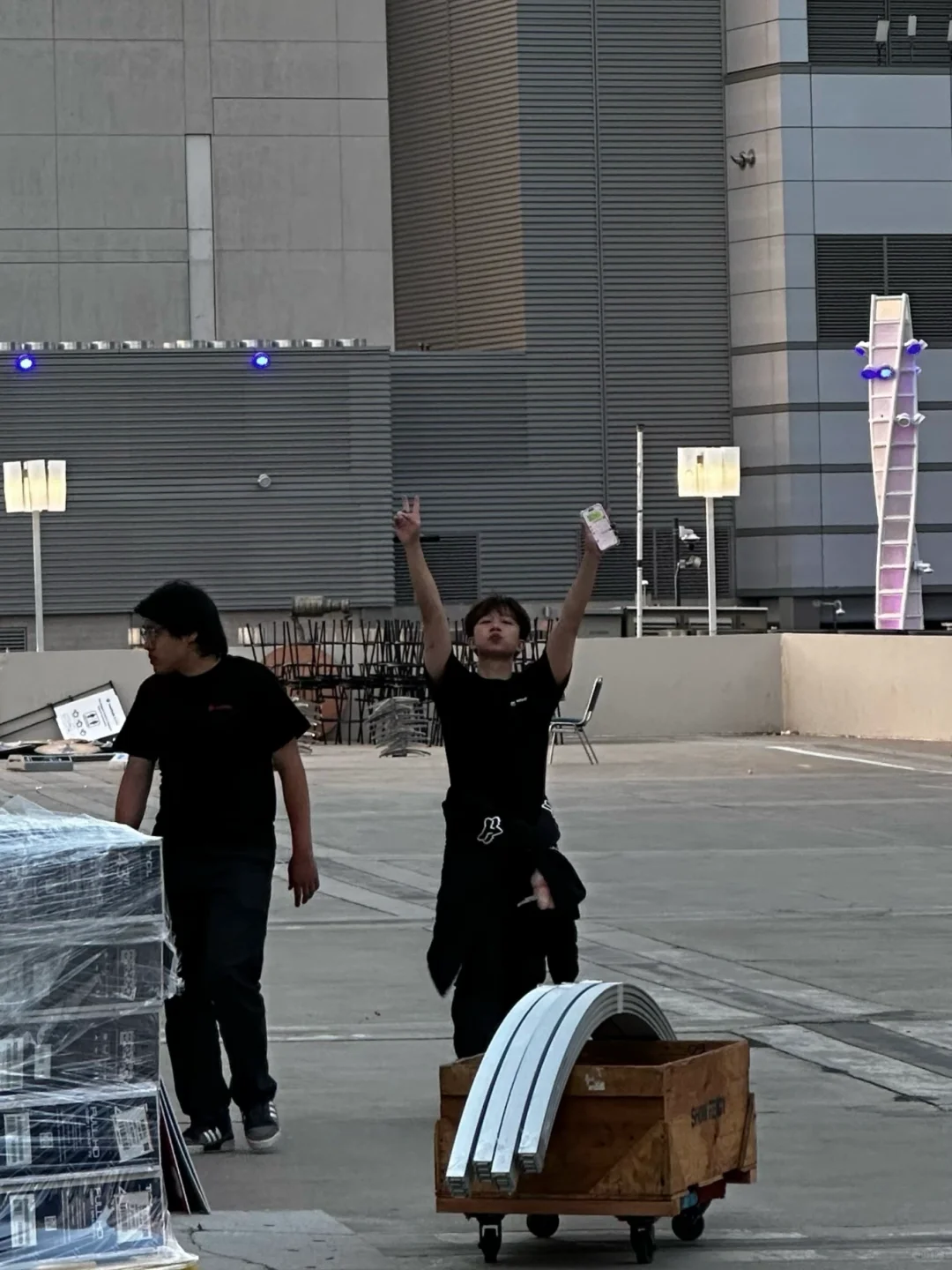 美国搞一场万人展会 有多累