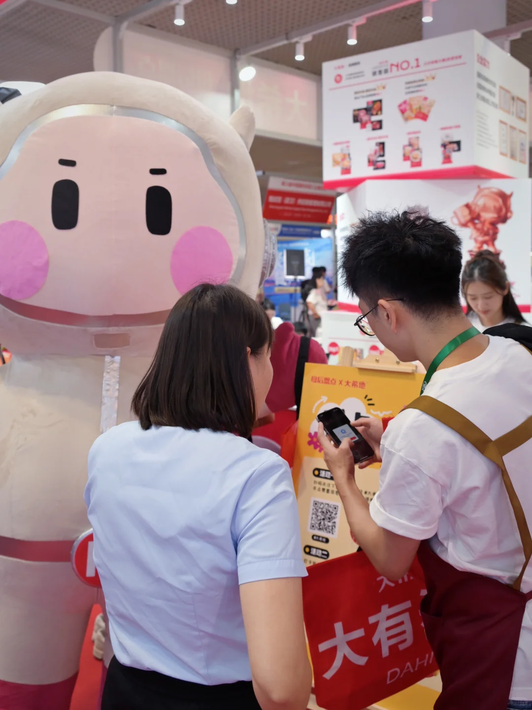 人类驯服肉食党的珍贵影像?｜厦门限定