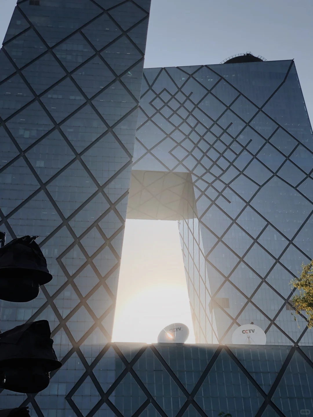 2025 央视文艺全媒体合作伙伴夏日联谊会